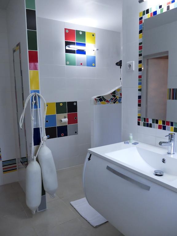 Hotel Au Fil De L'Eau - La Malate Besanzón Habitación foto